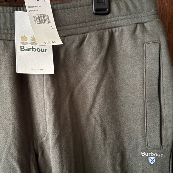 Barbour Men's Khaki Joggers - Picture 2 of 3
